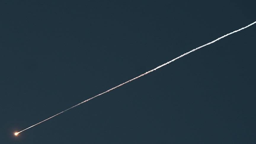 تضرر مبنى في عسقلان بشظايا صاروخ وإخلاء مطار بن غوريون 