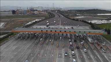 Bayram döneminde otoyol ve köprülerden 12,3 milyon araç geçti