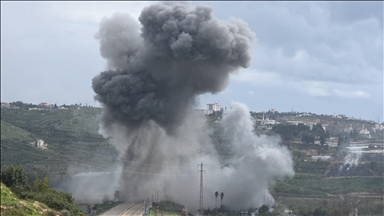 غارات إسرائيلية تُخرج جسورا من الخدمة وتُفاقم عزلة جنوب لبنان 