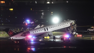 Sudar aviona s vatrogasnim vozilom u New Yorku, poginule dvije osobe, više povrijeđenih