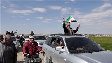 بين الألم والأمل.. أهالي "الشيوخ" السورية ينهون نزوح 12 عاما 