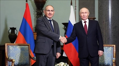 Путин и Пашинян обсудили вопросы торгово-экономического сотрудничества