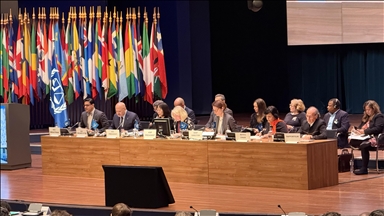 Un juge de la CPI sanctionné par les États-Unis déclare ne plus pouvoir utiliser sa carte bancaire ni commander en ligne