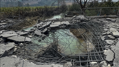 Israeli army destroys bridge over Litani River in southern Lebanon