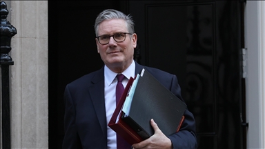 UK premier urges 'swift resolution' of Mideast conflict