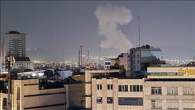 Иранские СМИ сообщают о взрывах в Тегеране