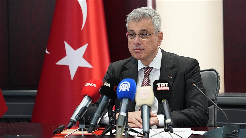 Bakan Memişoğlu: Sağlık sanayisi, savunma sanayisi gibi Türkiye'nin yüz akı olacak