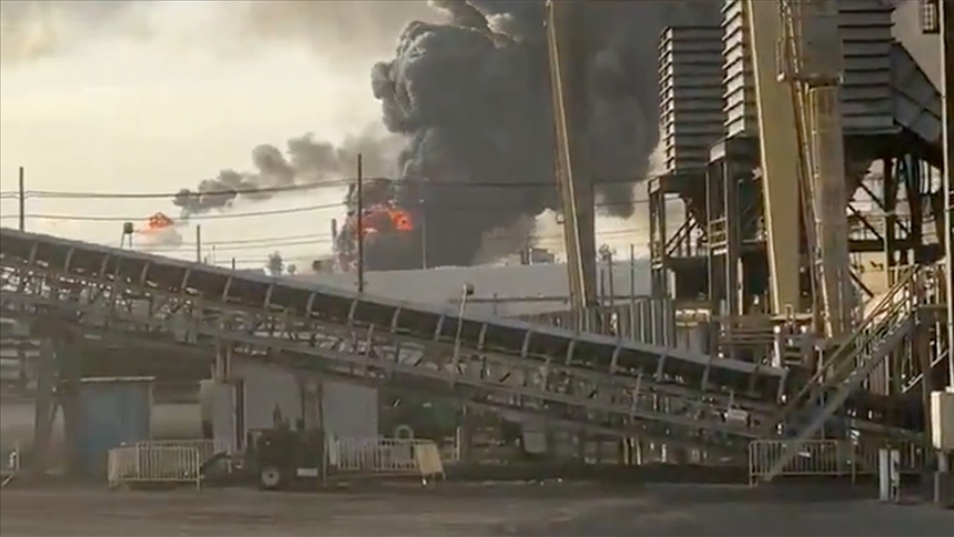 ABD'nin Texas eyaletindeki petrol rafinerisinde patlama meydana geldi