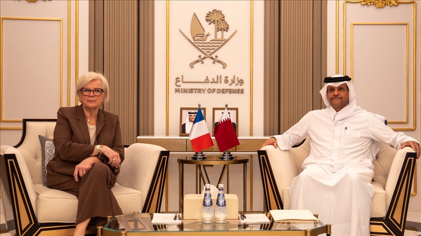 مباحثات قطرية فرنسية حول التعاون الدفاعي وتطورات المنطقة