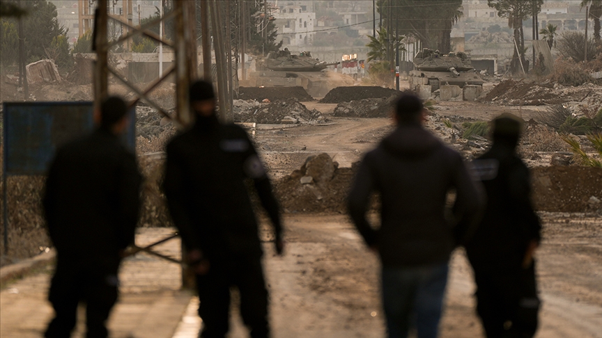 İsrail ordusu Suriye'nin güneyinde 2 sivili alıkoydu