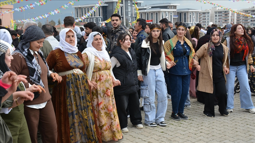 Li Şirnexê çalakiya Newrozê hat lidarxistin