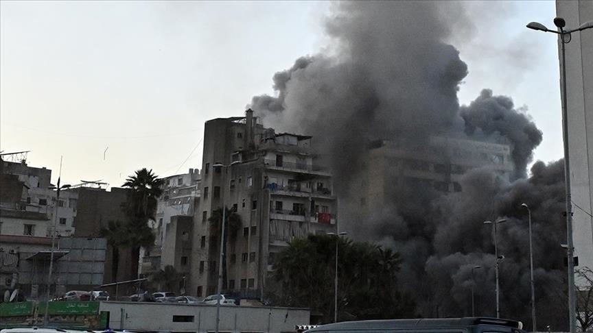 قتيلان و5 مصابين بغارة إسرائيلية على بلدة وسط لبنان