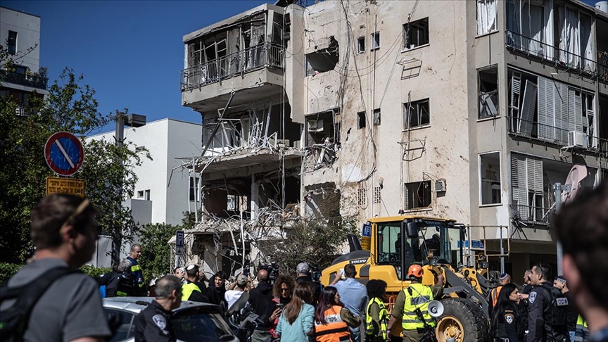 İran'dan yapılan misilleme nedeniyle Tel Aviv'de 6 kişi yaralandı