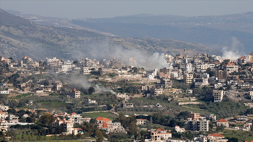 İsrail'den Lübnan'ın güneyindeki Sur kentinde bazı bölgeler için saldırı tehdidi