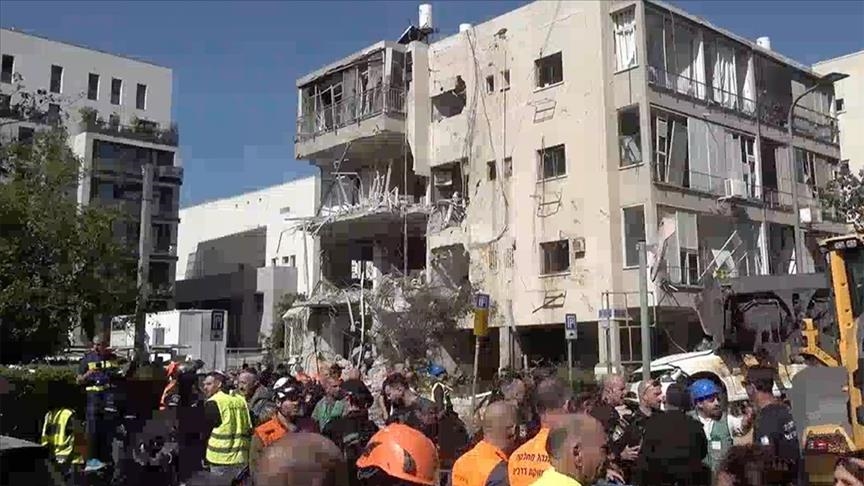 Izrael, ngrihet tym mbi Tel Aviv pas sulmeve me raketa iraniane