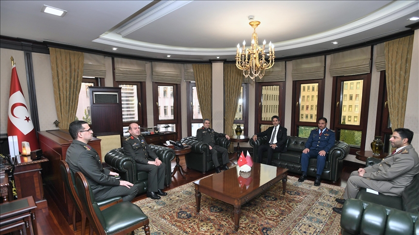 رئيس الأركان التركي يستقبل وفدا قطريا