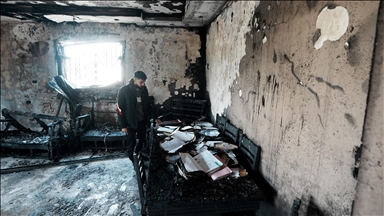 اعتداءات مستمرة.. مستوطنون يحرقون مسكنا جنوبي الضفة 