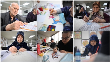 Türk Kızılay Konukevi sakinleri, sanatsal faaliyetlerle hayatlarına renk katıyor