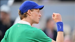 تنس.. سينر يتجاوز رقم ديوكوفيتش القياسي ببطولات فئة 1000 نقطة