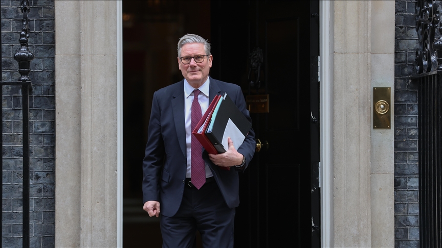 British premier, opposition leader clash about North Sea gas plans