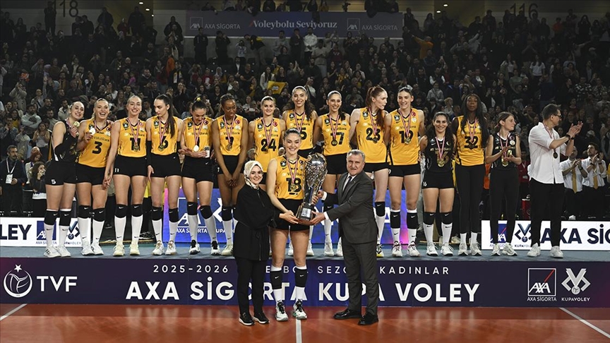 VakıfBank, Kadınlar Kupa Voley'de şampiyon oldu
