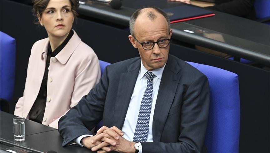 Allemagne : la fin de la guerre en Iran est une condition pour stabiliser les prix du pétrole, affirme Merz