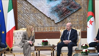 الجزائر وإيطاليا تبحثان تطوير الشراكة الاستراتيجية في مجال الطاقة