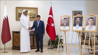 Katar Emiri, Türkiye’nin Doha Büyükelçiliğine taziye ziyaretinde bulundu