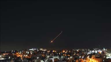 Tym i dendur ngrihet pranë centralit "Rabin" në Izrael pas breshërisë raketore nga Irani