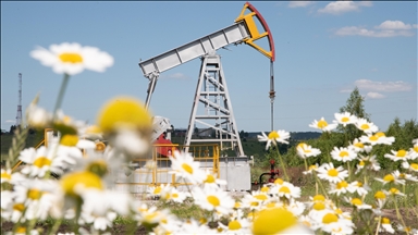 Les prix du pétrole chutent dans l'espoir d'efforts diplomatiques au Moyen-Orient