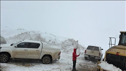 Xebatên lêgerînê yên ji bo çiyagera jin a li Çiyayê Agiriyê winda bû, dewam dikin
