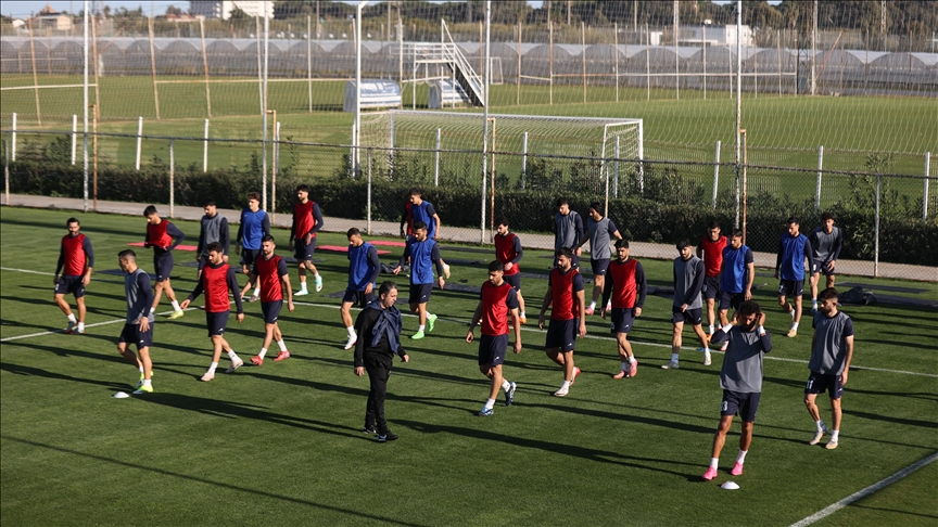 قدم.. منتخب إيران يقيم معسكرا تدريبيا في أنطاليا التركية