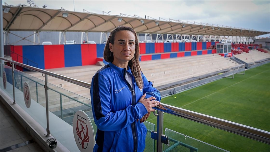 Arzu Karabulut'un gurbetten Türk Milli Takımı'na uzanan futbol yolculuğu