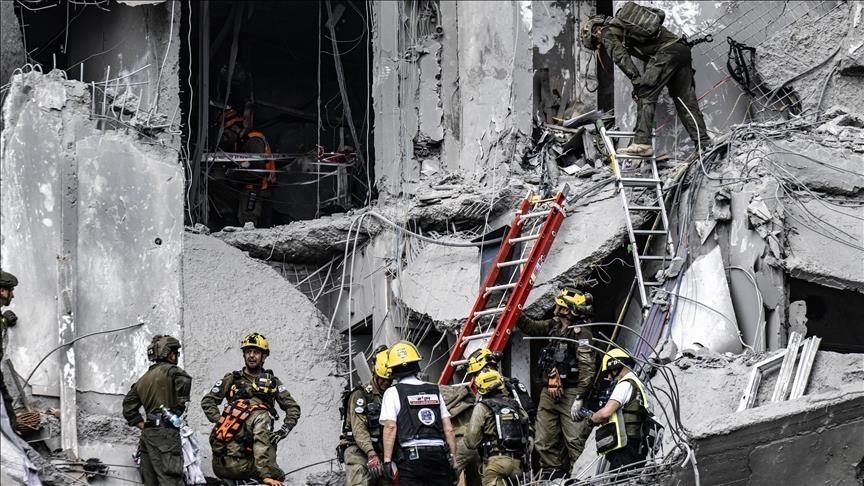 إصابة 8 إسرائيليين جراء 5 دفعات صاروخية إيرانية بساعتين ونصف 