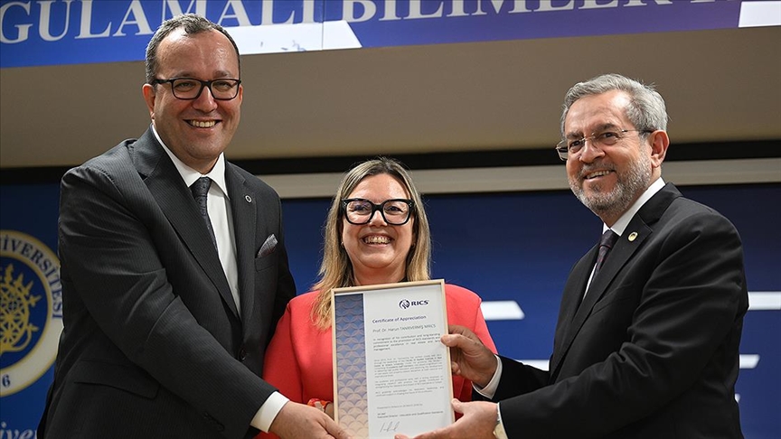 Ankara Üniversitesi "Kıta Avrupa'sında En Çok Akredite Edilmiş Programa Sahip Üniversite" unvanı aldı