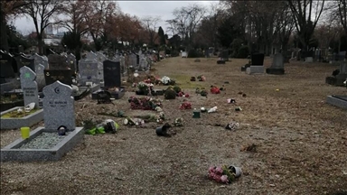 France / Puy-en-Velay : une dizaine de tombes vandalisées dans le carré musulman du cimetière
