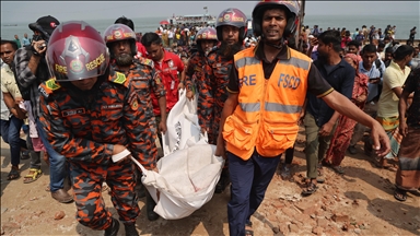 Bangladesh, të paktën 26 të vdekur pas rënies së një autobusi në lum