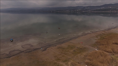 Yağışlar ve alternatif kaynaklarla beslenen Sapanca Gölü'nde kuraklığın izleri siliniyor