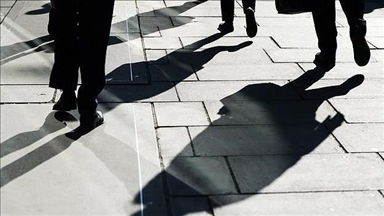 US initial jobless claims rise 5,000 last week, as expected