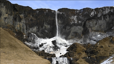 „Земја на огнот и мразот“ - Исланд секоја година пречекува илјадници туристи