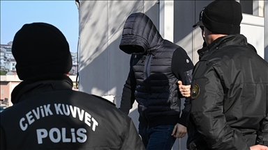 İstanbul'daki uyuşturucu soruşturmasında gözaltına alınan 14 şüpheli adliyede