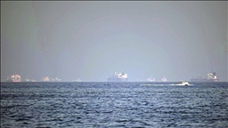 Hürmüz Boğazı çevresinde yaklaşık 1900 gemi mahsur durumda