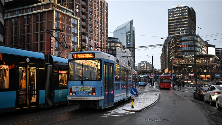 Norway parliament backs temporary fuel tax cuts despite government opposition