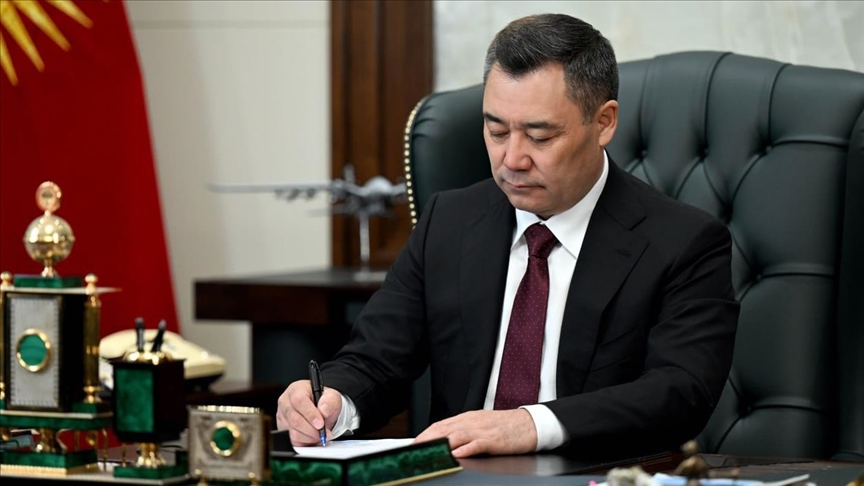 Kyrgyzstan begins printing its own national currency for 1st time in history