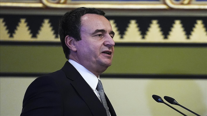 Kryeministri Kurti udhëton për vizitë zyrtare në Francë