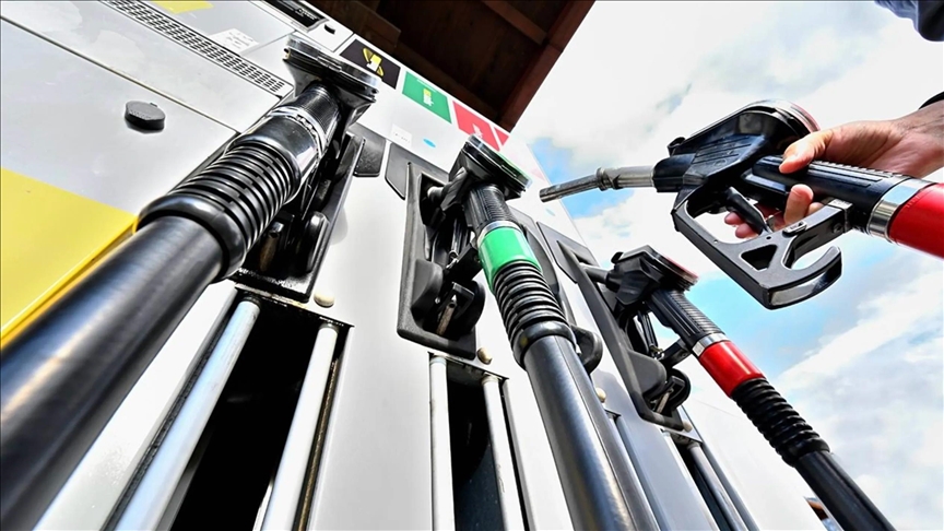 Французы и португальцы ездят в Испанию за более дешевым топливом