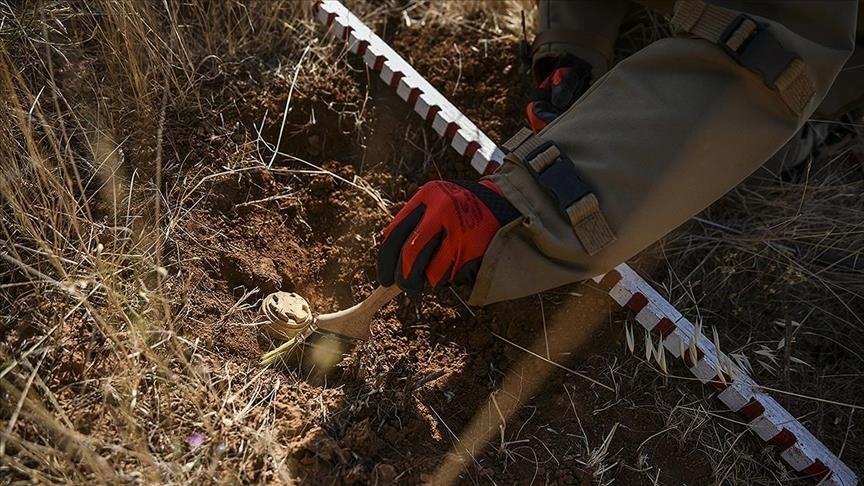 US land mines seen in photos from Iran pose 'extreme danger' to civilians