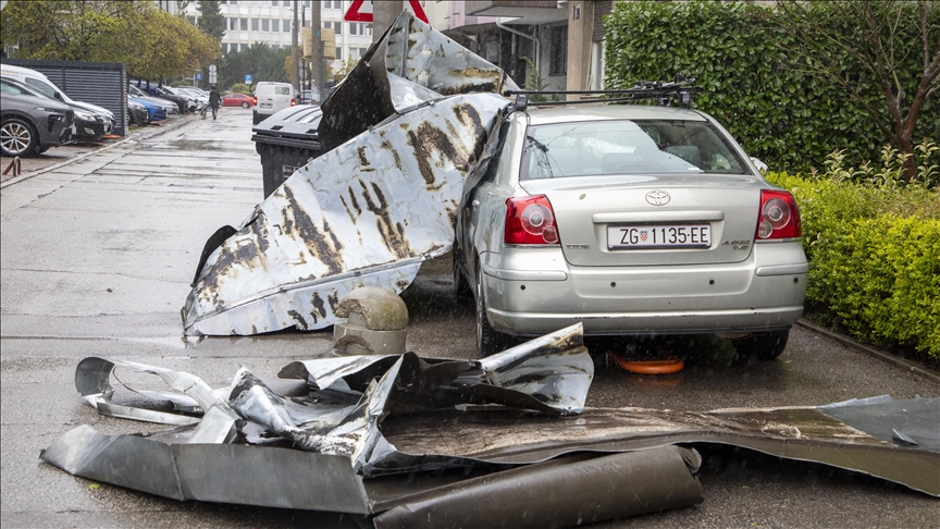 Силно невреме го погоди Загреб, откажана е наставата во училиштата