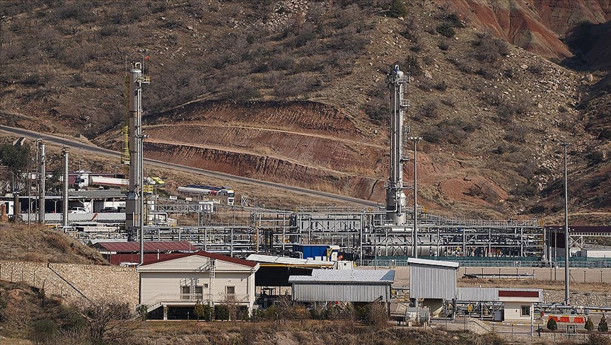 Most of Iraq's oil activities, projects halted due to war conditions, says ministry