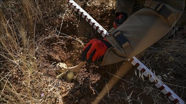 US land mines seen in photos from Iran pose 'extreme danger' to civilians